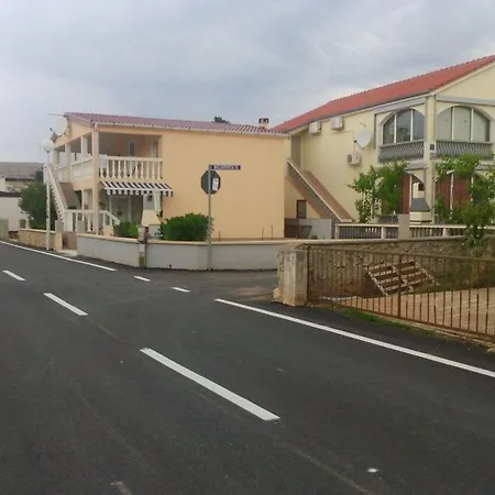 Апартаменты Eg By Interhome