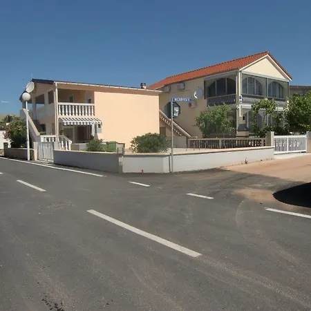 Eg By Interhome *