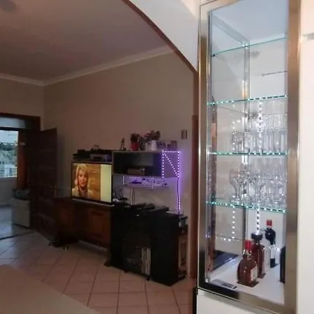 Eg By Interhome * Vir